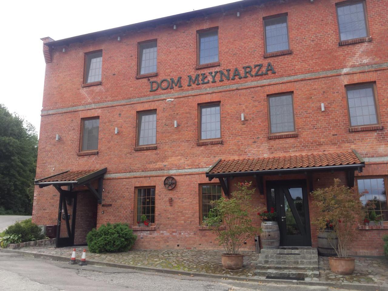 Hotel Dom Mlynarza Zukczyn Exteriér fotografie