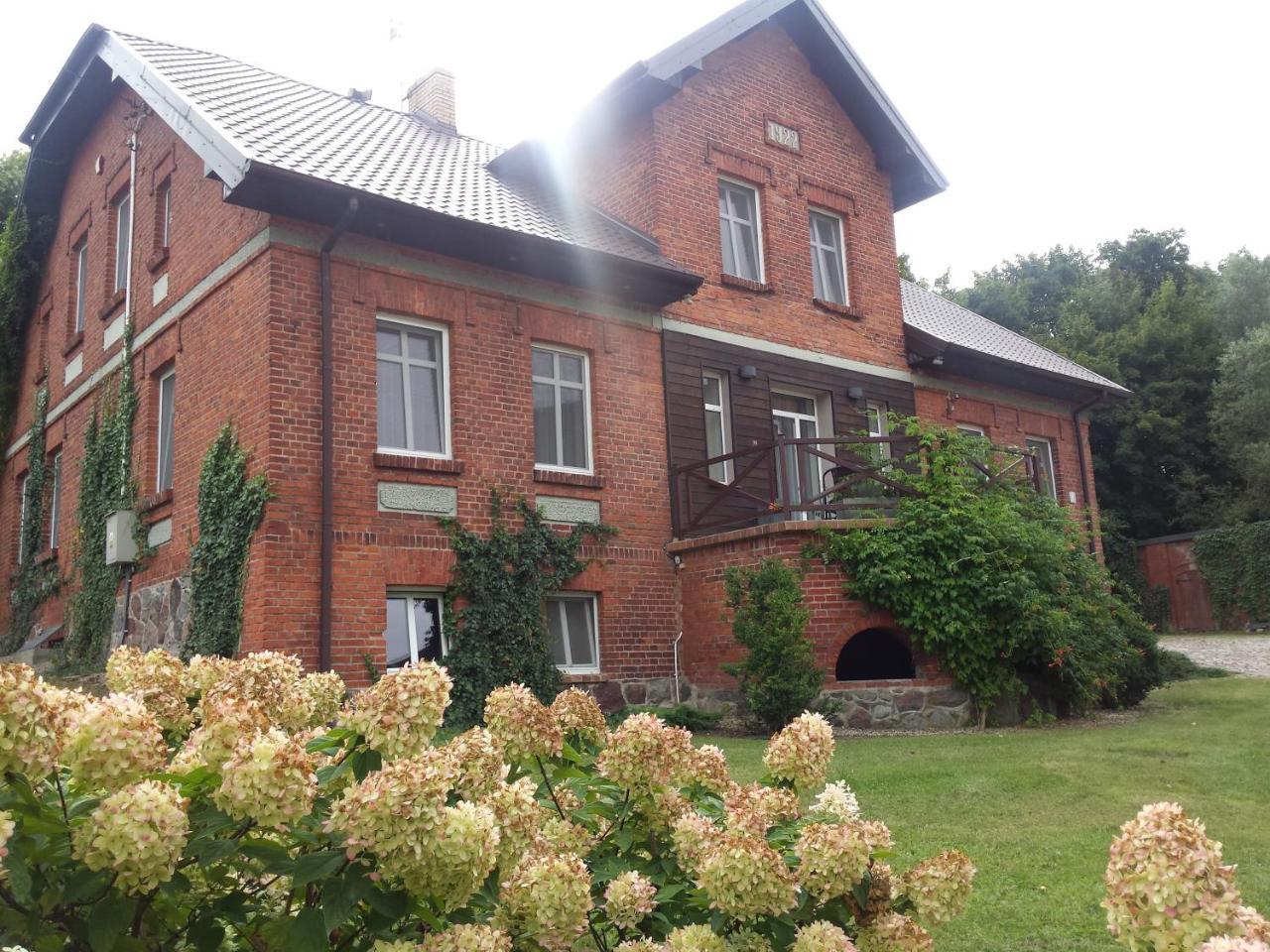 Hotel Dom Mlynarza Zukczyn Exteriér fotografie
